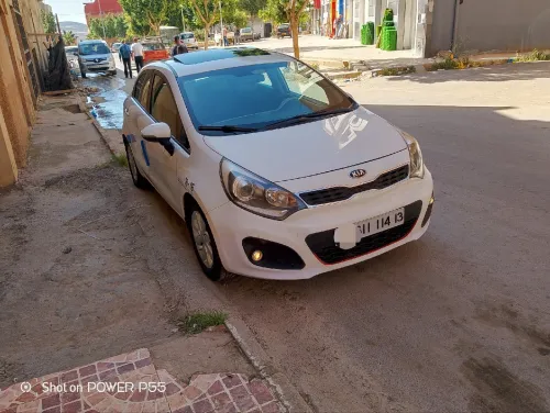 Hyundai Accent 2014 Kia Rio RS