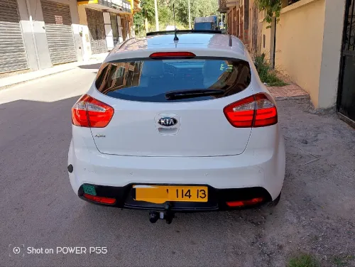 Hyundai Accent 2014 Kia Rio RS