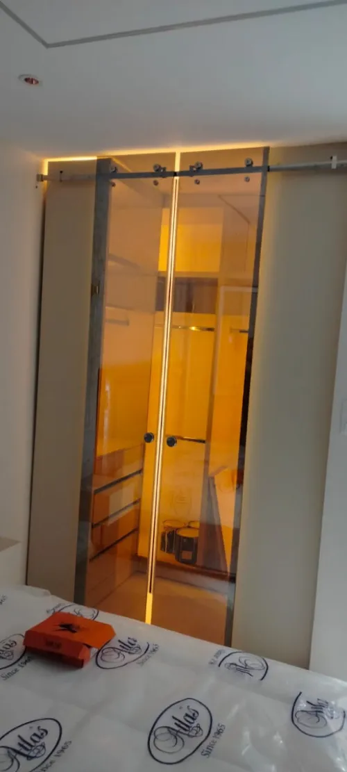 PRO GLASS