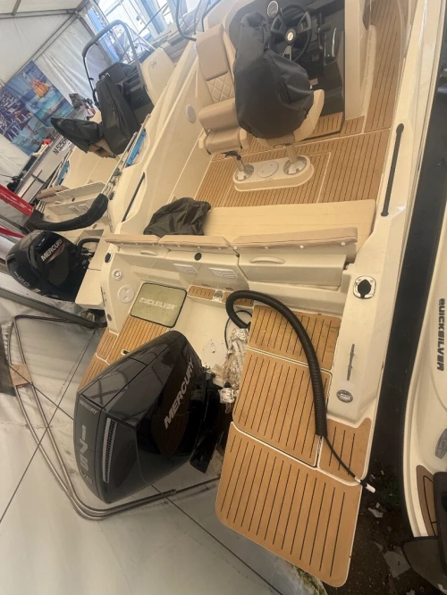 Quicksilver 705 open neuf
