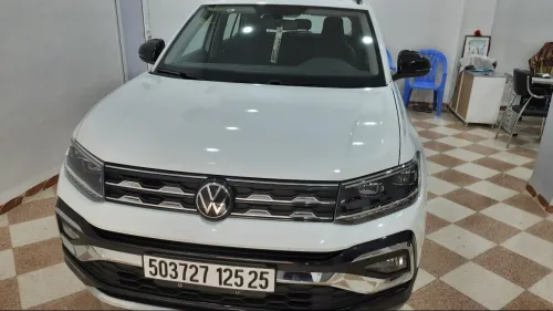 Volkswagen T-Cross 2025 R-line