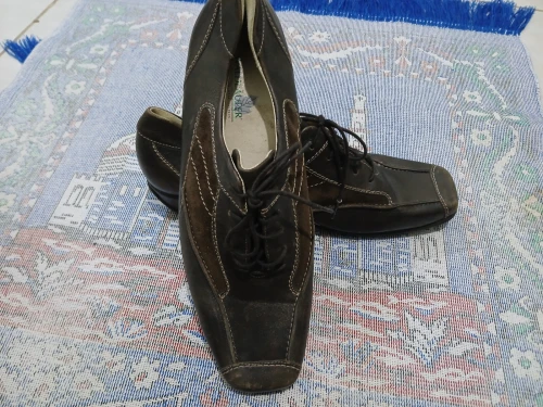 Divers chaussures
