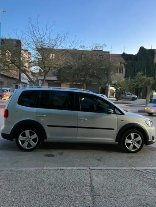 Volkswagen Touran 2012 Match