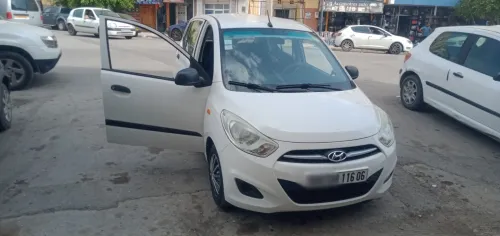Hyundai i10 Plus 2016 GL Clim