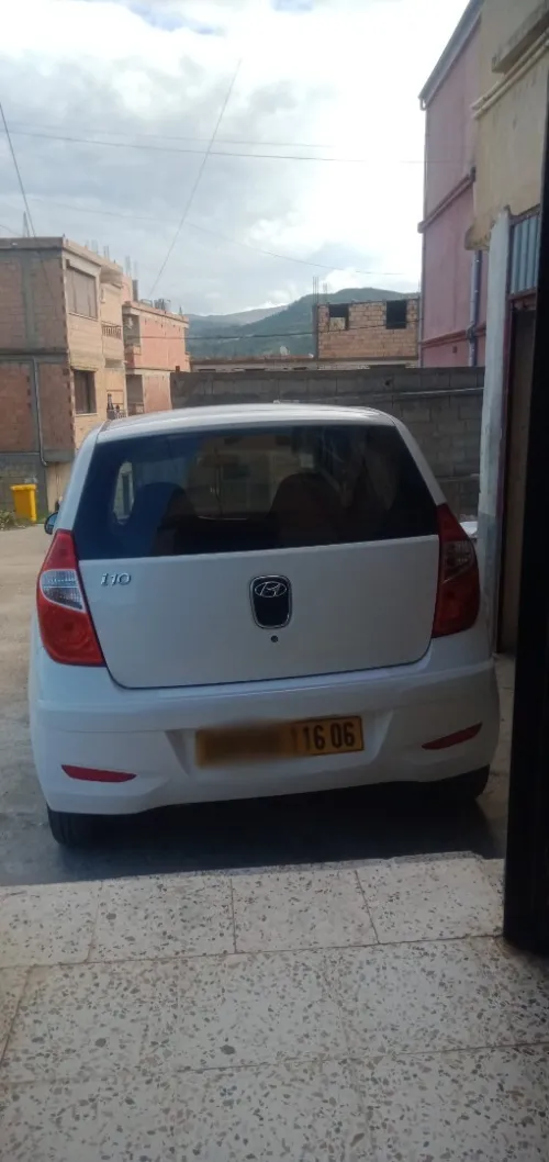 Hyundai i10 Plus 2016 GL Clim