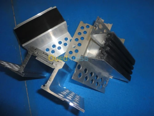 couvre joint et joint de dilatation