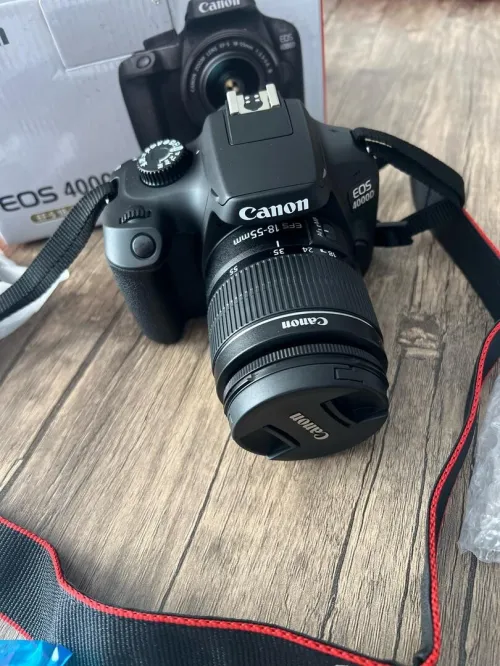 Canon EOS 4000D  Neuf à vendre !