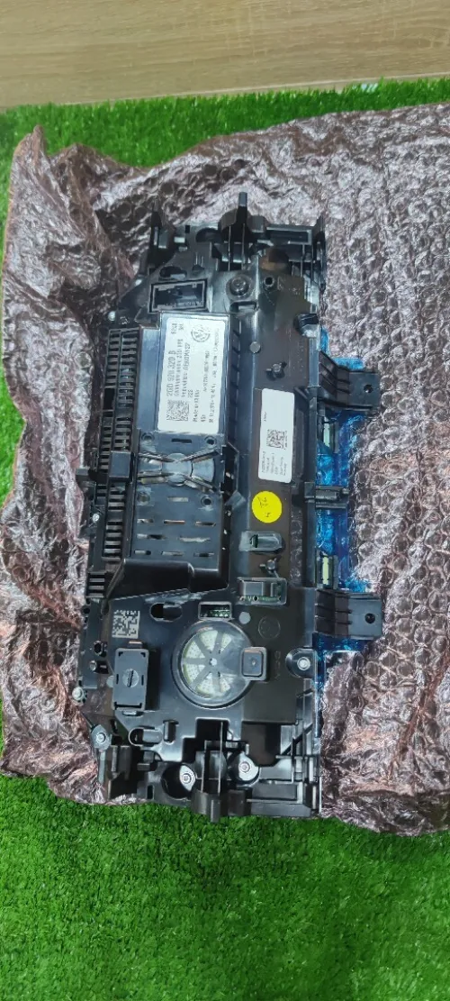 cockpit T-ROC 2019 to 2025 REFERENCE 2GD920320B