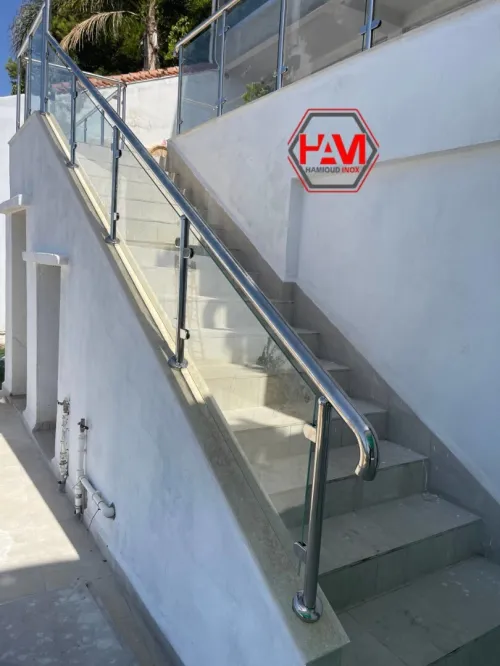 Rampe d'escalier inox en verre 
