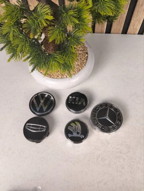 Cache-Moyeux LED pour Voiture (Lot de 4)  Éclairage Décoratif Étanche