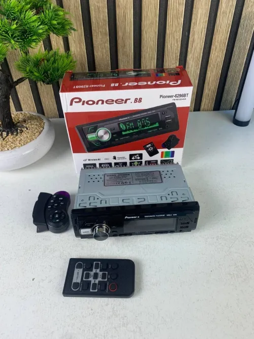 Autoradio Bluetooth FM & MP3 pour Voiture - Éclairage LED -Pioneer-6296BT