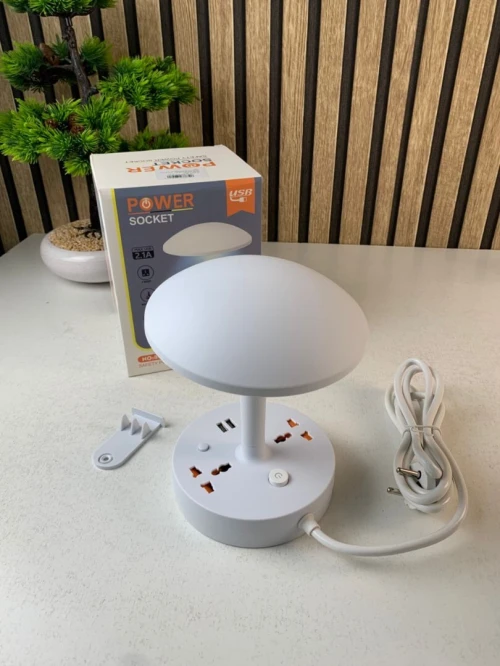 Lampe de Bureau Multifonction avec Multiprise 2500W et USB à intensité variable 3 couleurs