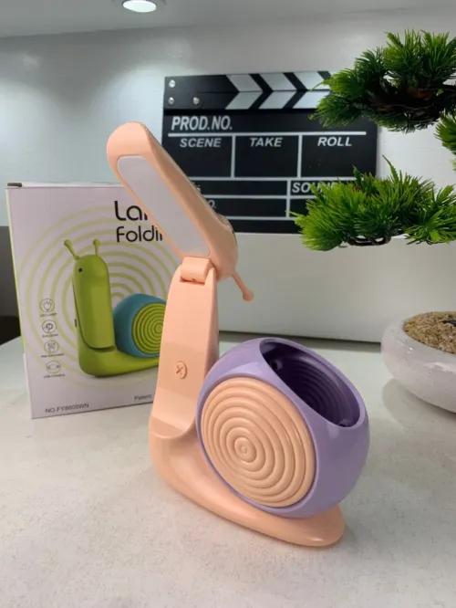 Veilleuse LED Escargot Mignon avec Support Stylo - Lampe de Bureau Décorative