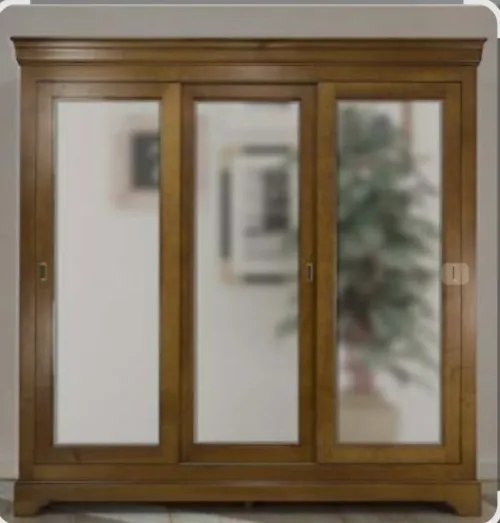 Armoire 3 portes avec miroire 