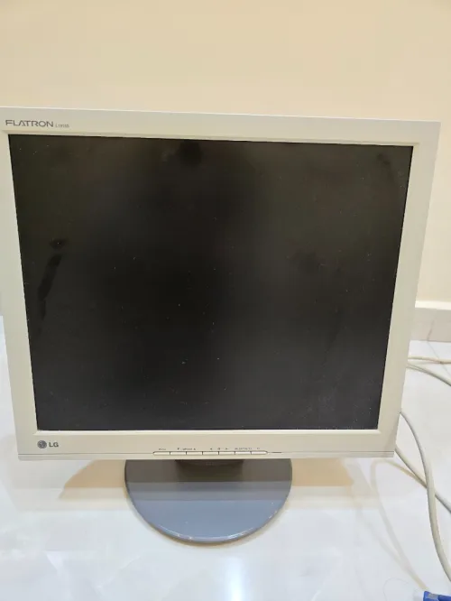 Écran LG 19 pouces