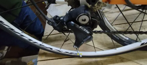 Vélo carbone Shimano 105