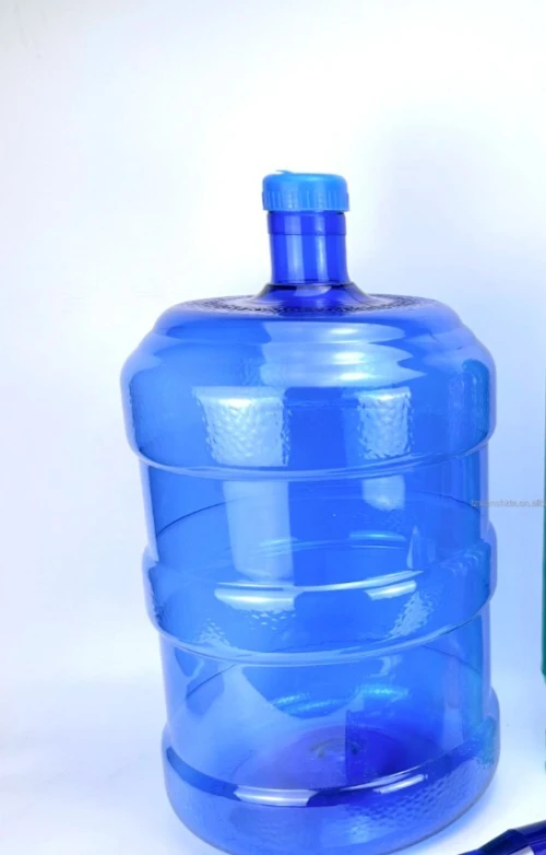 Bouteilles d'eau de 20 litre