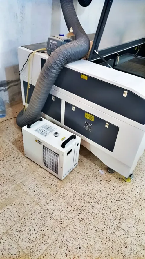 Machine a laser