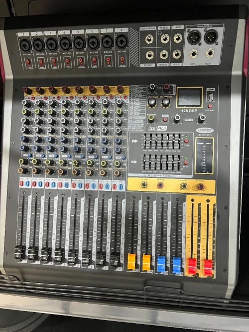 Tables de Mixages Amplifiée & Non Amplifiée