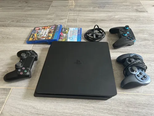 PS4 Slim 1To (Version 11.05 Flashable)