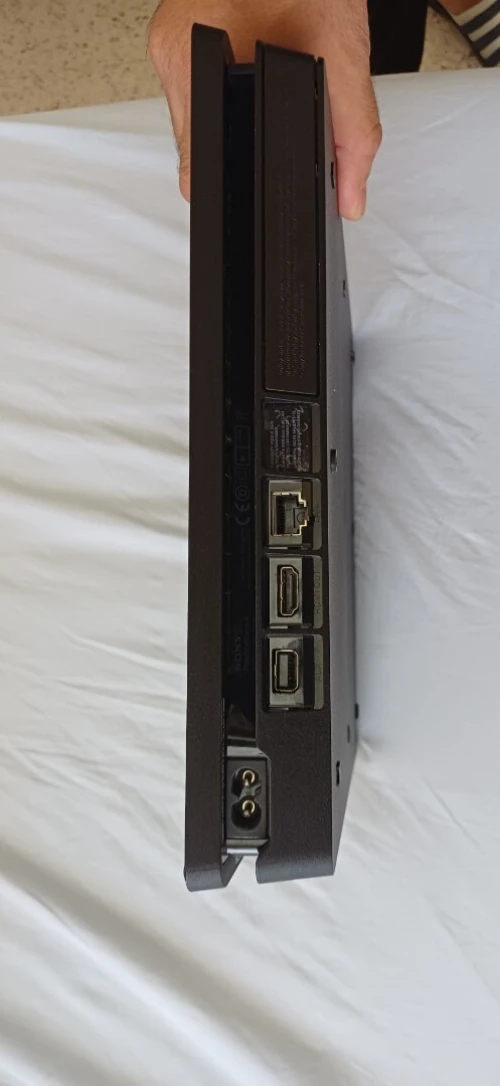 Ps4 slim