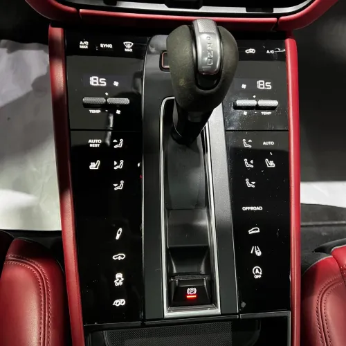 Porsche Macan 2024 Macan T