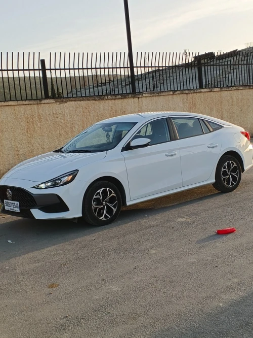 MG MG5 2025 