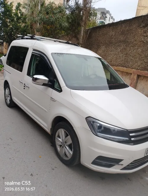 Volkswagen Caddy 2018 Bleu motion