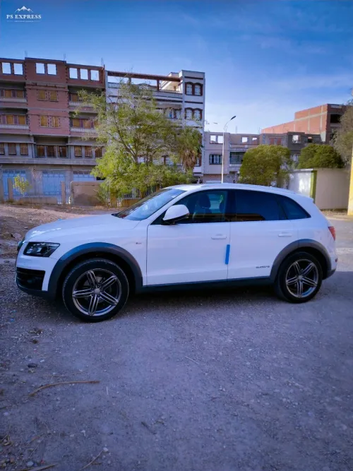 Audi Q5 2011 S Line Pack Tech