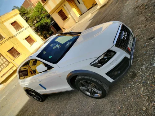 Audi Q5 2011 S Line Pack Tech