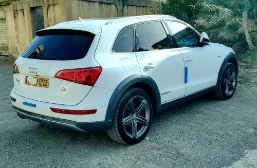 Audi Q5 2011 S Line Pack Tech