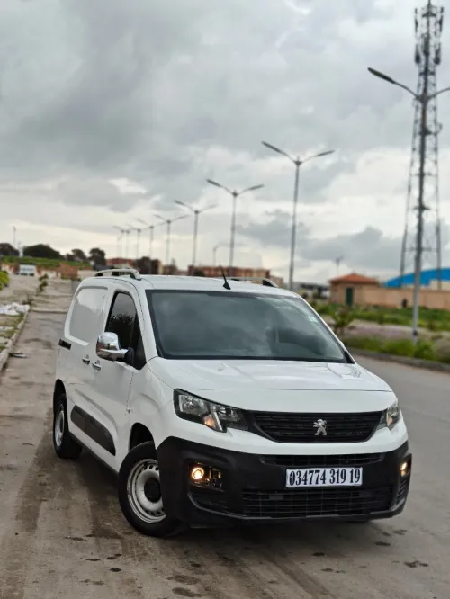 Peugeot Partner 2019 K9