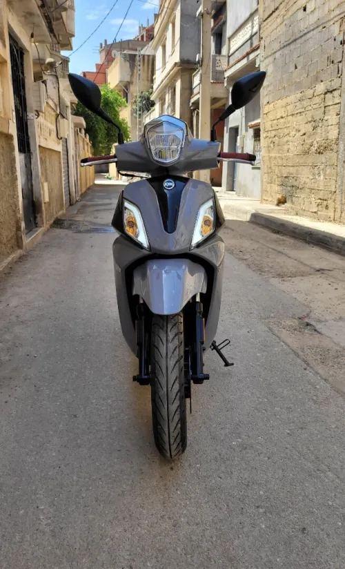 Sym St 200 2025