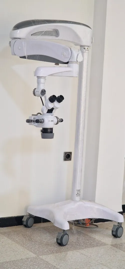 Microscope chirurgicale 