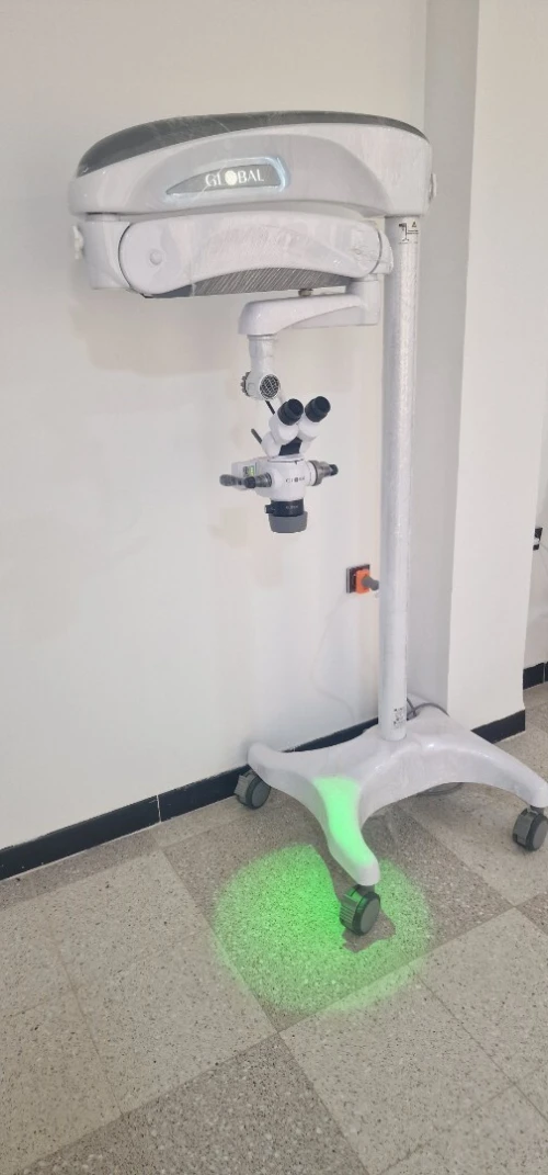 Microscope chirurgicale 