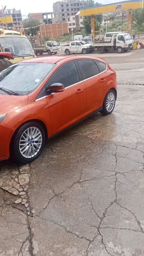 Ford Focus 5 portes 2014 Titanium