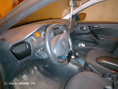 Peugeot 301 2013 Allure