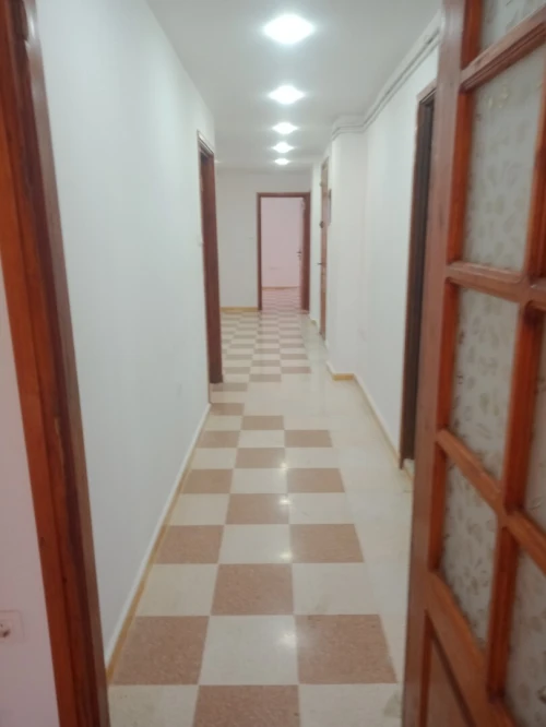 Location Appartement Niveau de villa F5 Alger Draria