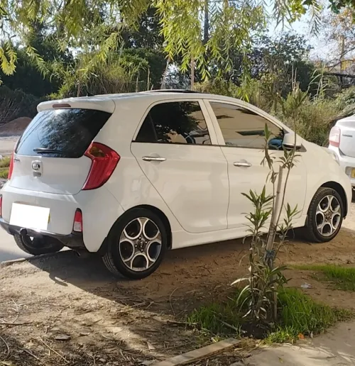 Kia Picanto 2015 Brazilia robot