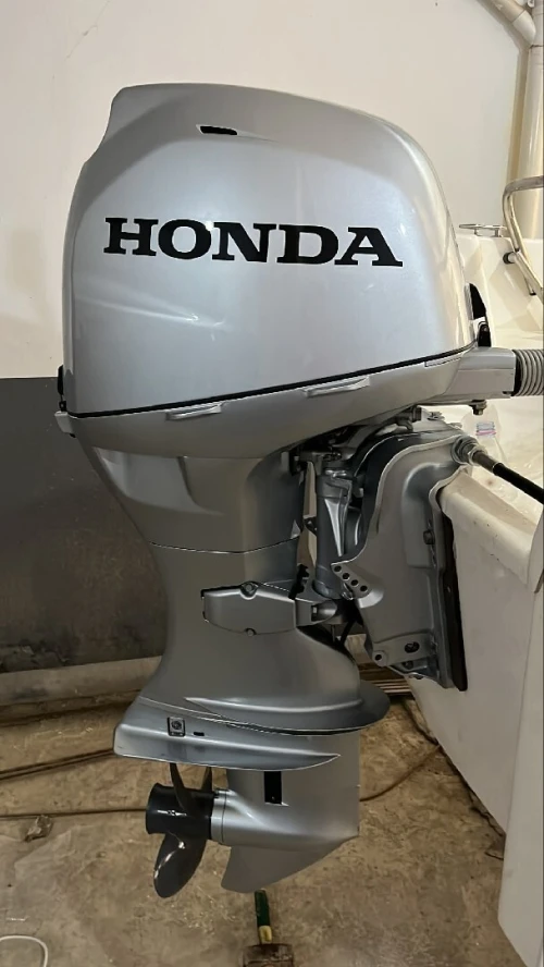 Vend bateau modèle Austora 500 open