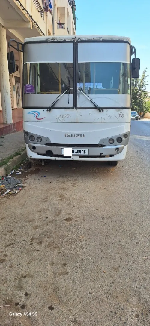 Isuzu Eco bus 2009