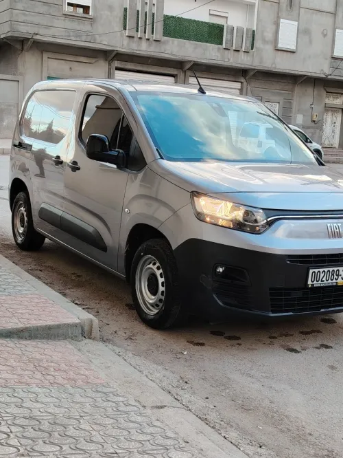 Fiat Doblo 2024 Itali