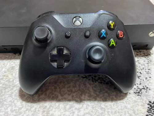 XBOX ONE X 1TB