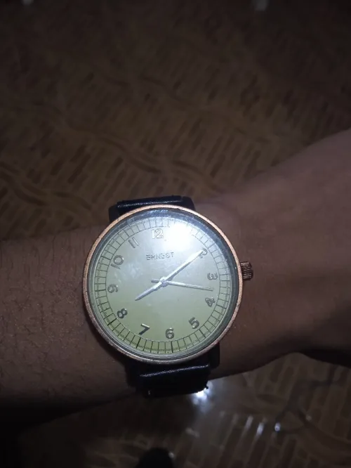 Montre classique - ساعة كلاسيك
