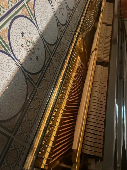 À vendre Yamaha U1A  Piano haut de gamme (Made in Japan)