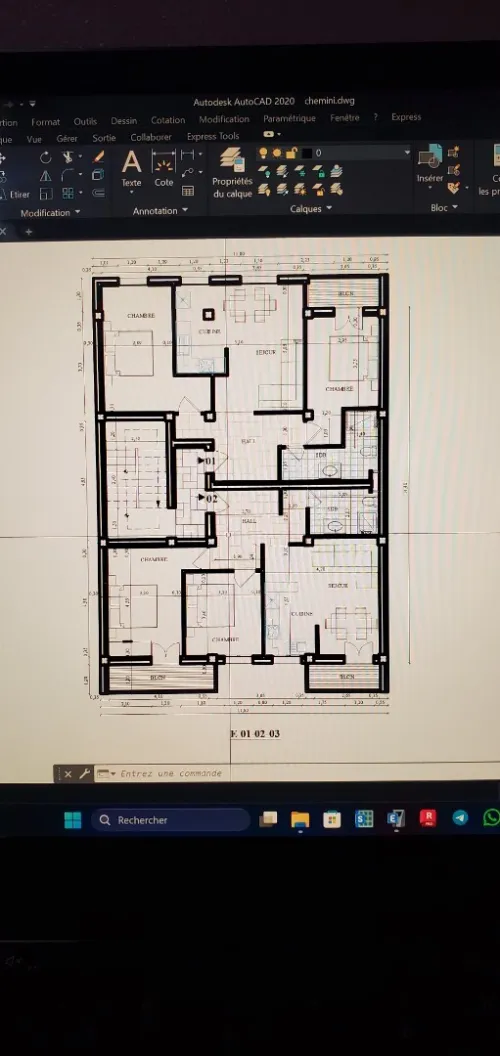 Ingénieur génie civil : études structures, calcul béton armé, plans et suivi de chantier.