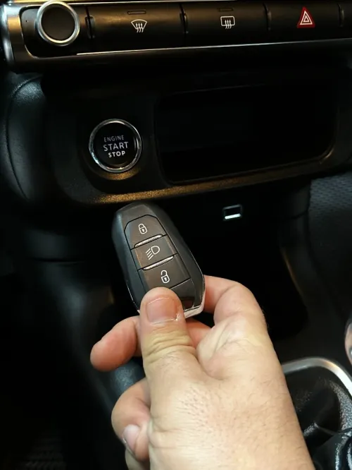 Citroen C3 2024 PaC chin
