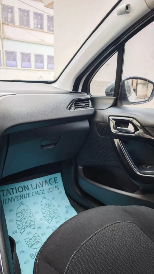 Peugeot 208 2019 Allure Facelift