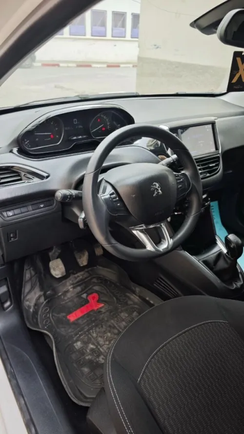 Peugeot 208 2019 Allure Facelift