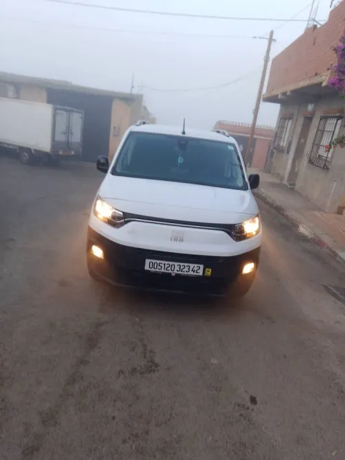 Fiat Doblo 2024 Tolé
